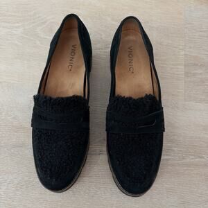 Vionic Nubuck Loafer With Sherpa Cheryl Black Size 9